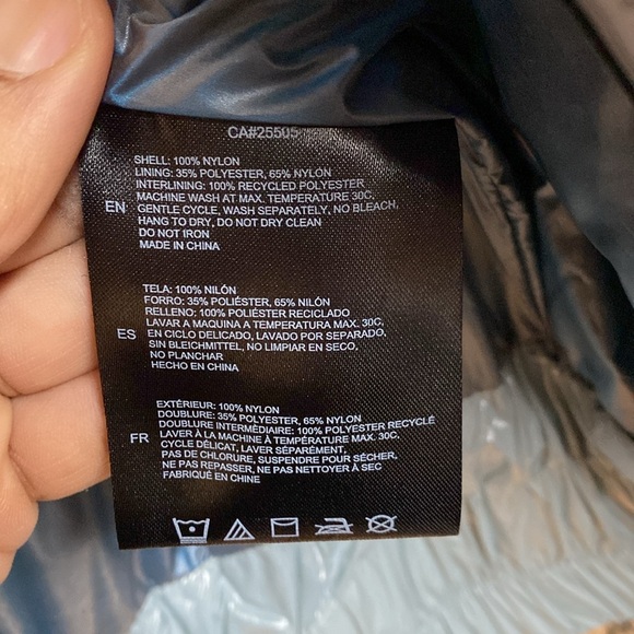 NOIZE Cruelty Free Outerwear Cropped Fit Puffer Jacket “Ice Blue” Size Large - Picture 9 of 13